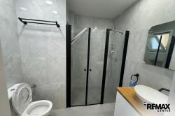 ז'בוטינסקי 17 (מערב)