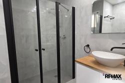 ז'בוטינסקי 17 (מערב)