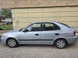 יונדאי אקסנט (2004)