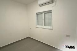 ז'בוטינסקי 17 (מערב)