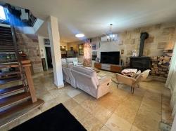 לפרטים נוספים פרטי/קוטג' ב