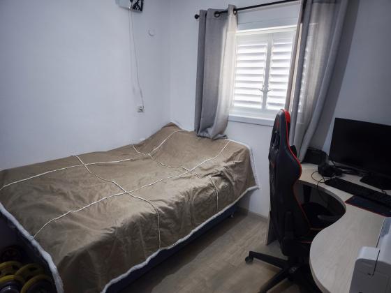 רש"י 25 (רמב"ם)