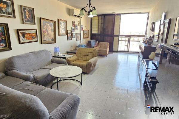 אילת 30 (נאות רחל)