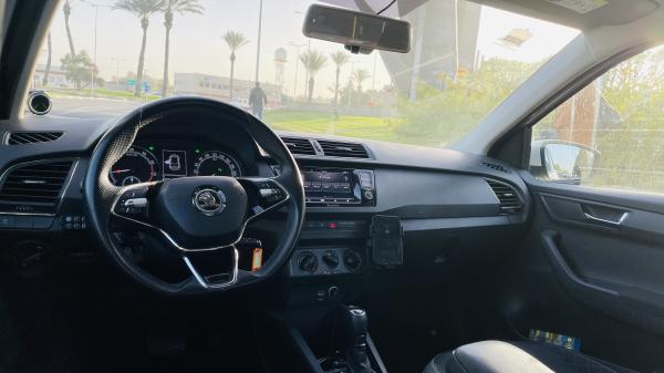 סקודה פאביה (2021)