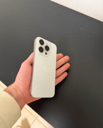 אייפון 15 פרו מקס 2250