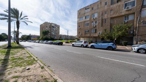 רגר יצחק 161 (שכונה ד)