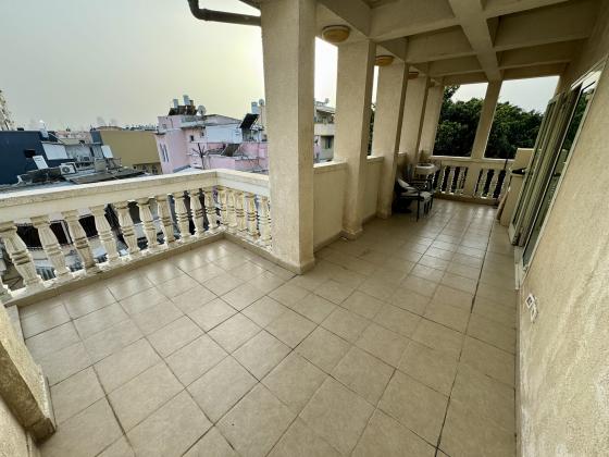 הלוטוס 9 (עג'מי)