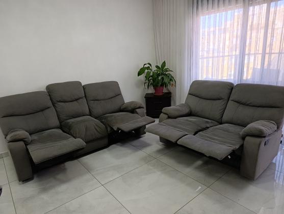 ספה לסלון 3+2 עם 4 ריקליינים!! נוחה מאוד