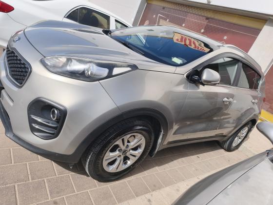 קיה קרניבל (2016)