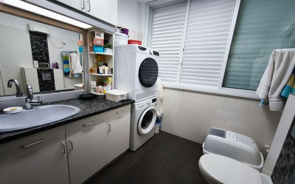 רש"י 25 (רמב"ם)