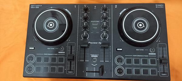 קונטרולר DJ למתחילים