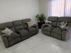 ספה לסלון 3+2 עם 4 ריקליינים!! נוחה מאוד