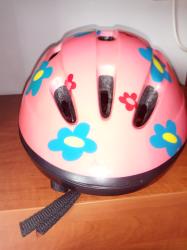 קסדה יפייפיה, מתאימה במיוחד לבנות,