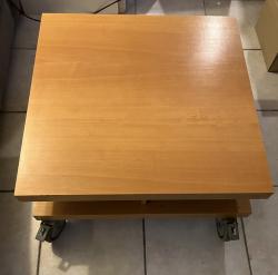 שולחן סלוני עם 4 תאי