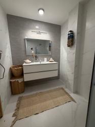 מגן אברהם 13 (מרכז יפו מערבית לשדרות ירושלים)