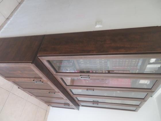 ספריית קודש 5 דלתות צבע