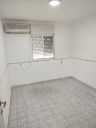 סלוצקין 15 (בית אליעזר)