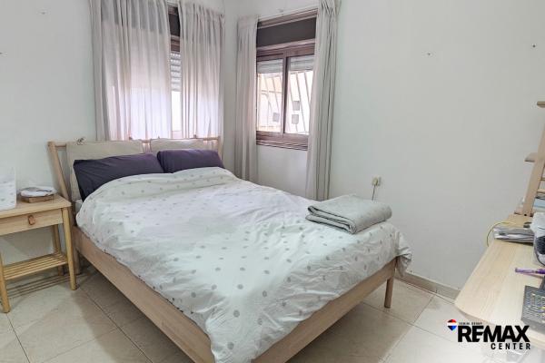 רבינוביץ יהושע 78 (קרית בן גוריון)