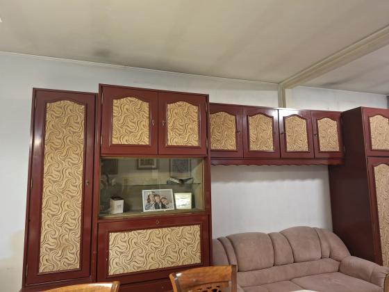 מערכת ארונות קיר צרפתית משנות