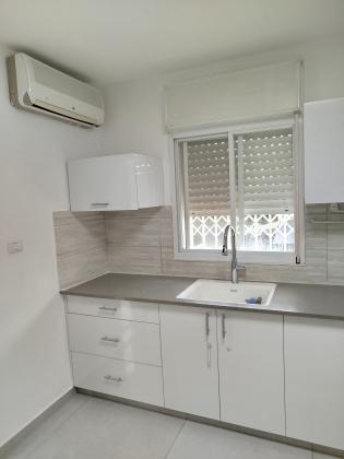 חדרה בית אליעזר