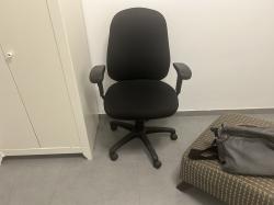 כסא מחשב במצב מצוין