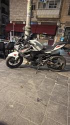 קאוואסאקי Z400 (2023)