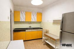 ויניק 32 (רמז)