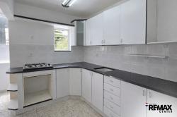 משורר השואה 3 (נווה אליהו)