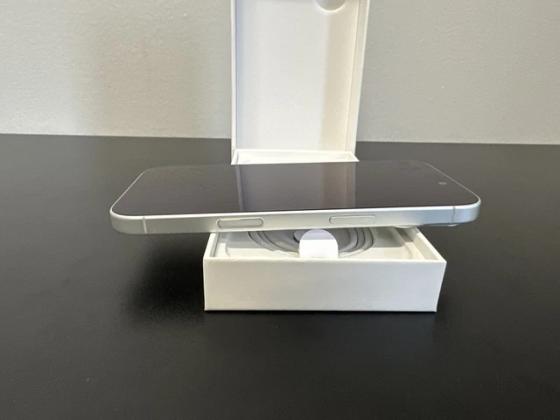 New Apple iPhone 17 256GB