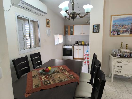 אהרונוביץ יוסף 4 (תקומה)