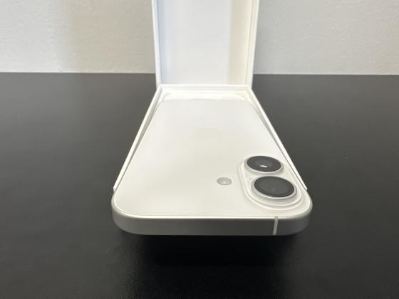 New Apple iPhone 17 256GB