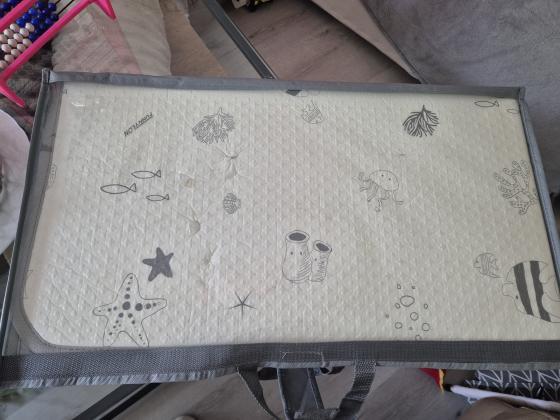 משטח פעילות איכותי במצב חדש