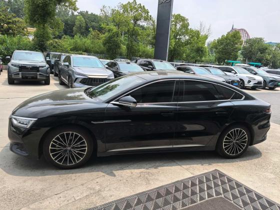 ב.מ.וו M5 (2024)