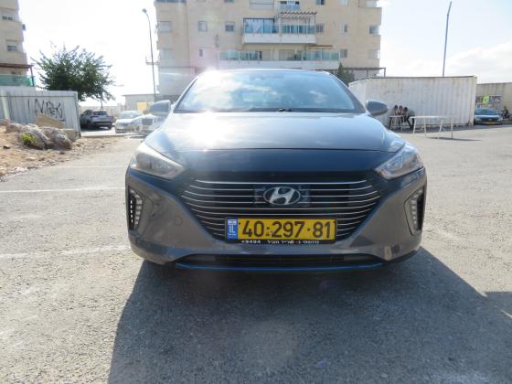 יונדאי איוניק (2017)