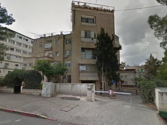 הפסגה 18