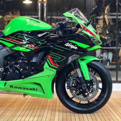 קאוואסאקי ZX-10R Ninja (2023)