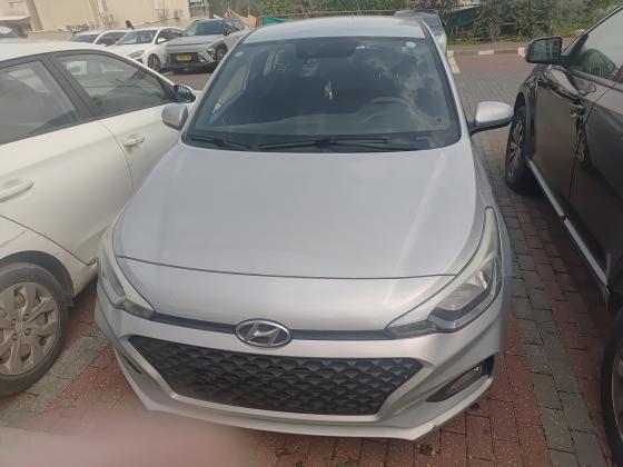 יונדאי i20 (2021)
