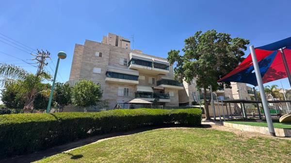 אשבל מיכאל 824