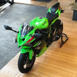 קאוואסאקי ZX-10R Ninja (2023)