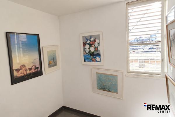 ז'בוטינסקי 10 (אגרובנק)