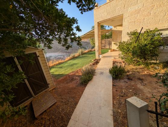 משכנות הרועים 55