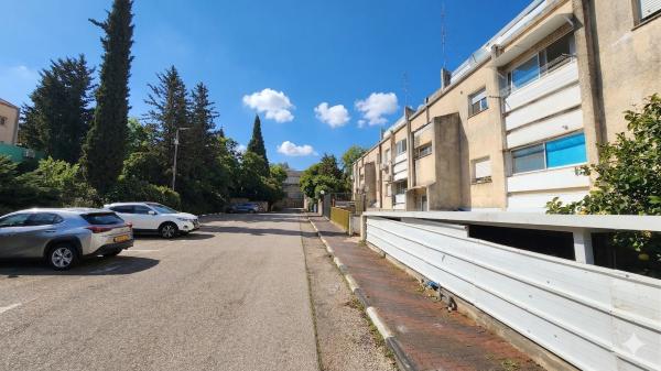תדהר 10