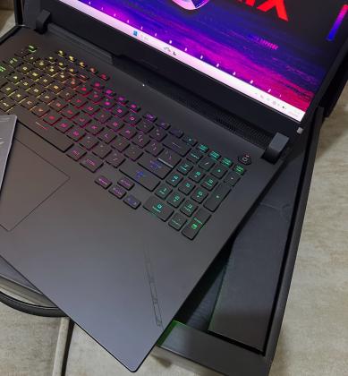 Asus ROG Strix SCAR 17 17