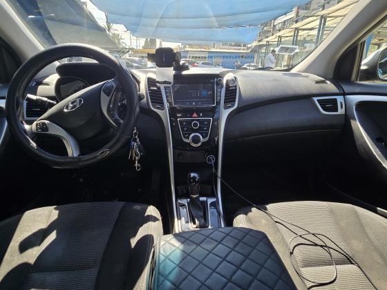יונדאי i30 (2015)