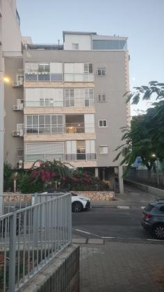 בר אילן 71