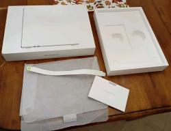 Apple MACBOOK AIR